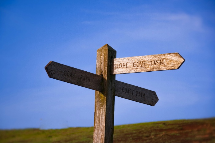 coast path sign for hope cove